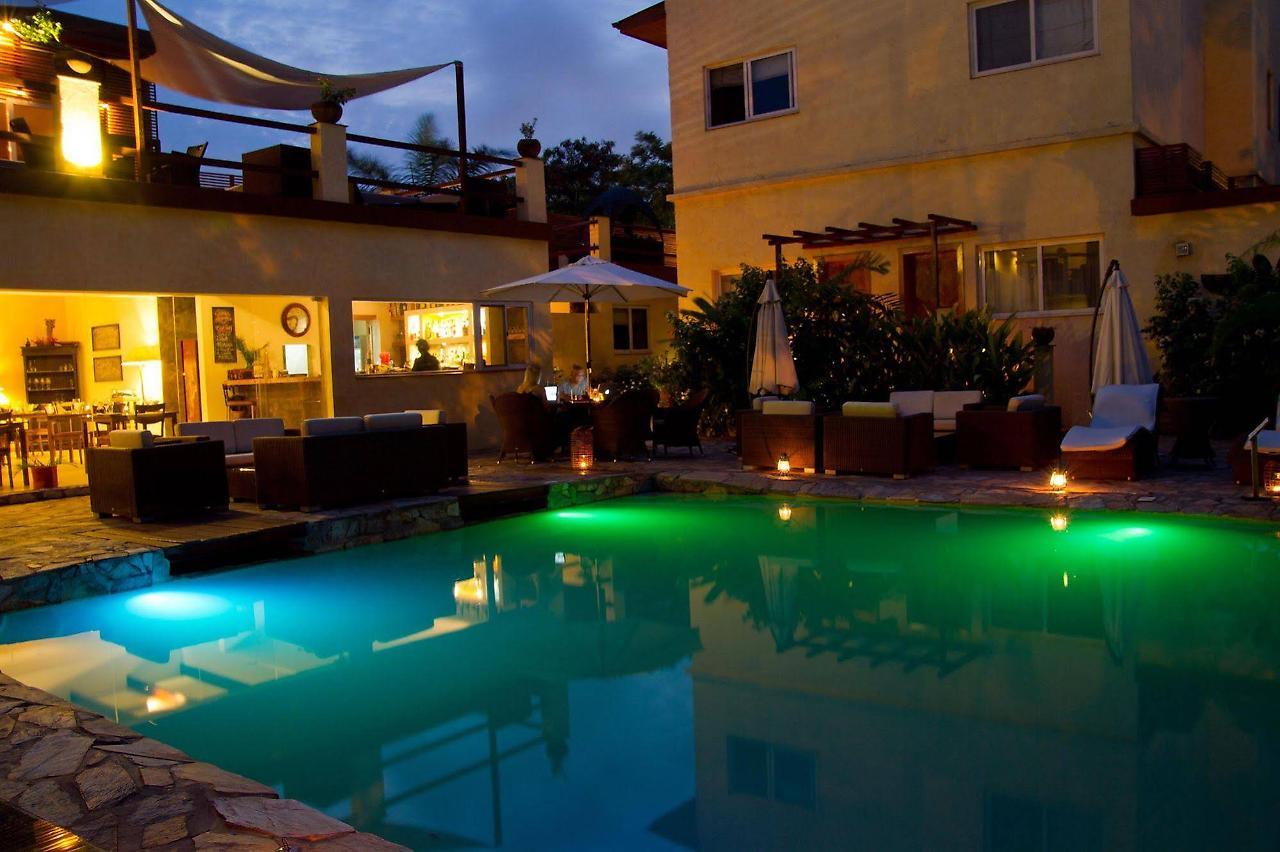 La Villa Boutique Hotel Accra Exterior photo